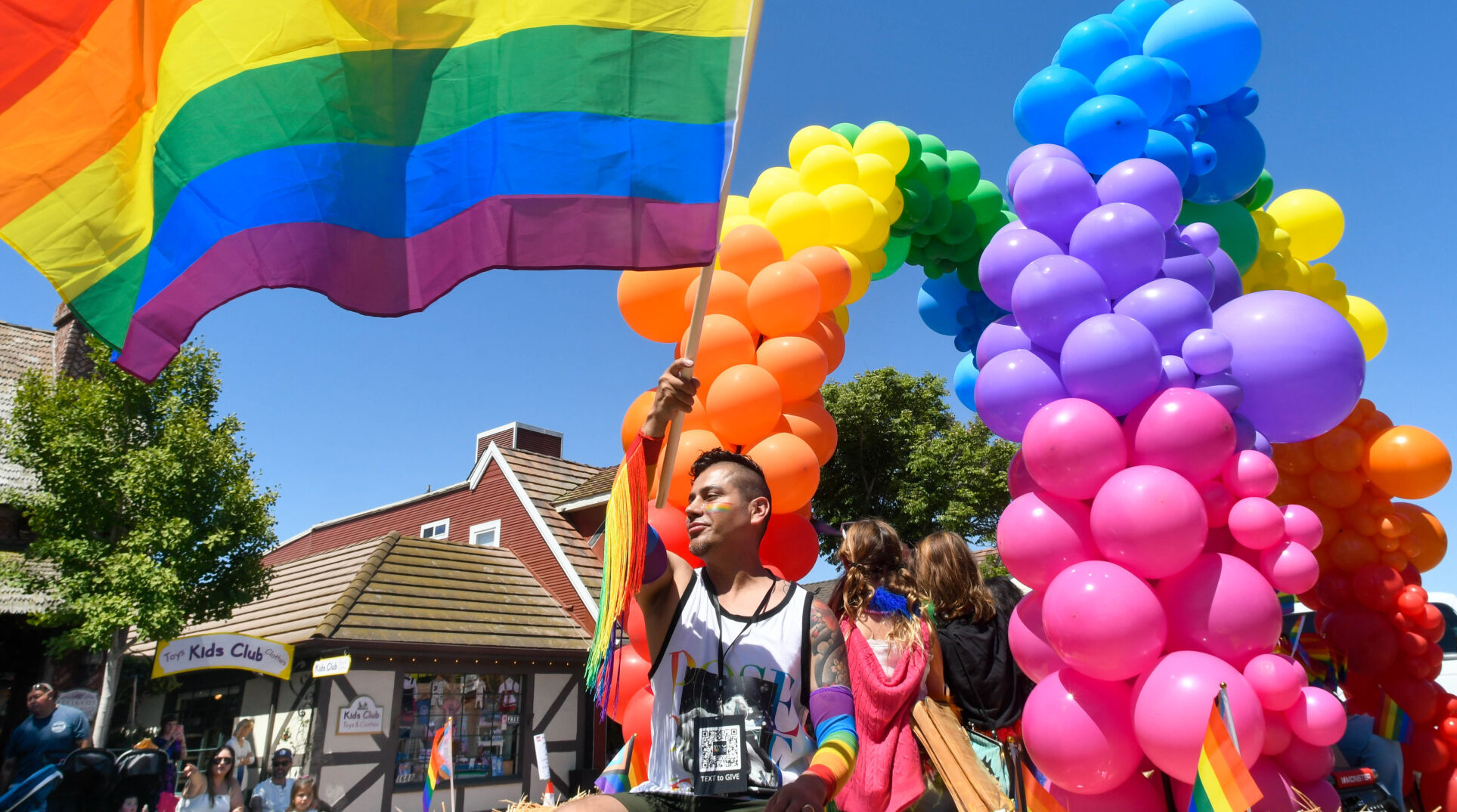 062522 SYV Pride Parade 10.JPG